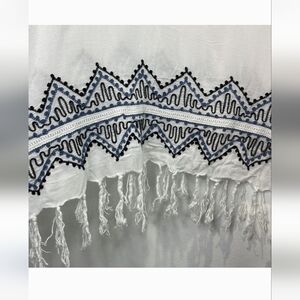 Duster Too Embroider White Waterfall fringed hem top size XL